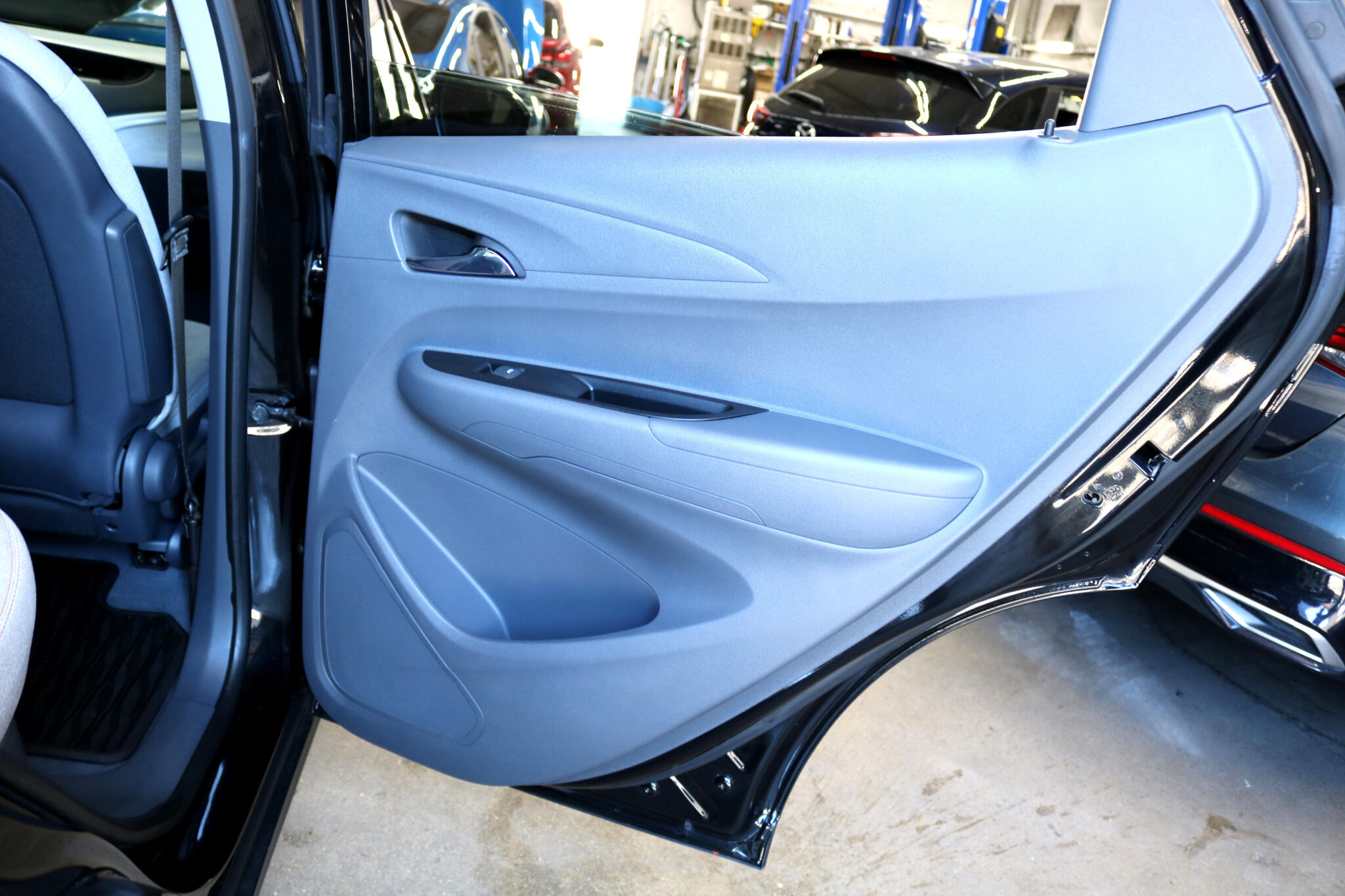 2018 Chevrolet Bolt EV 2LT photo 25