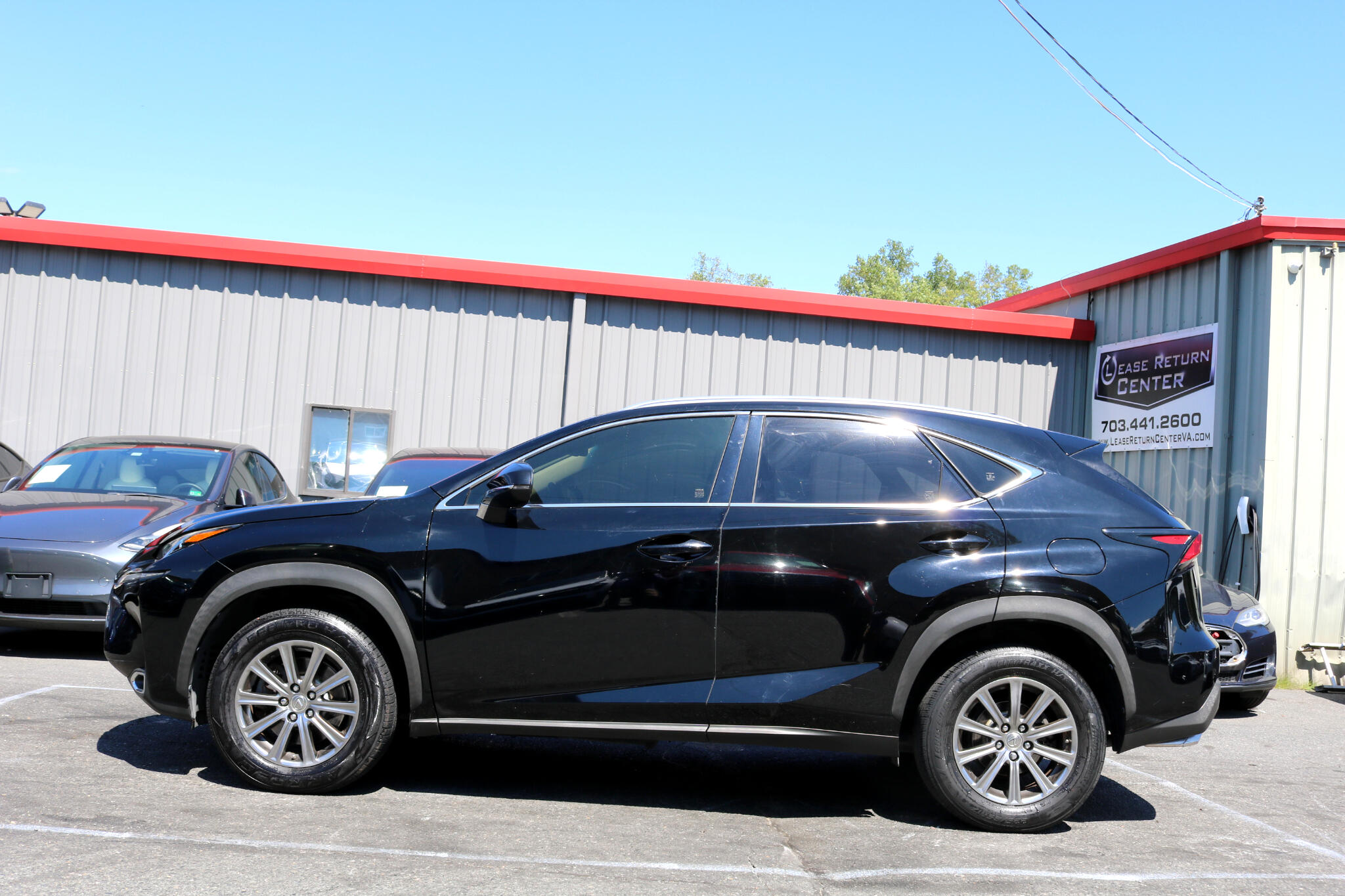 2017 Lexus NX 200t Luxury photo 3