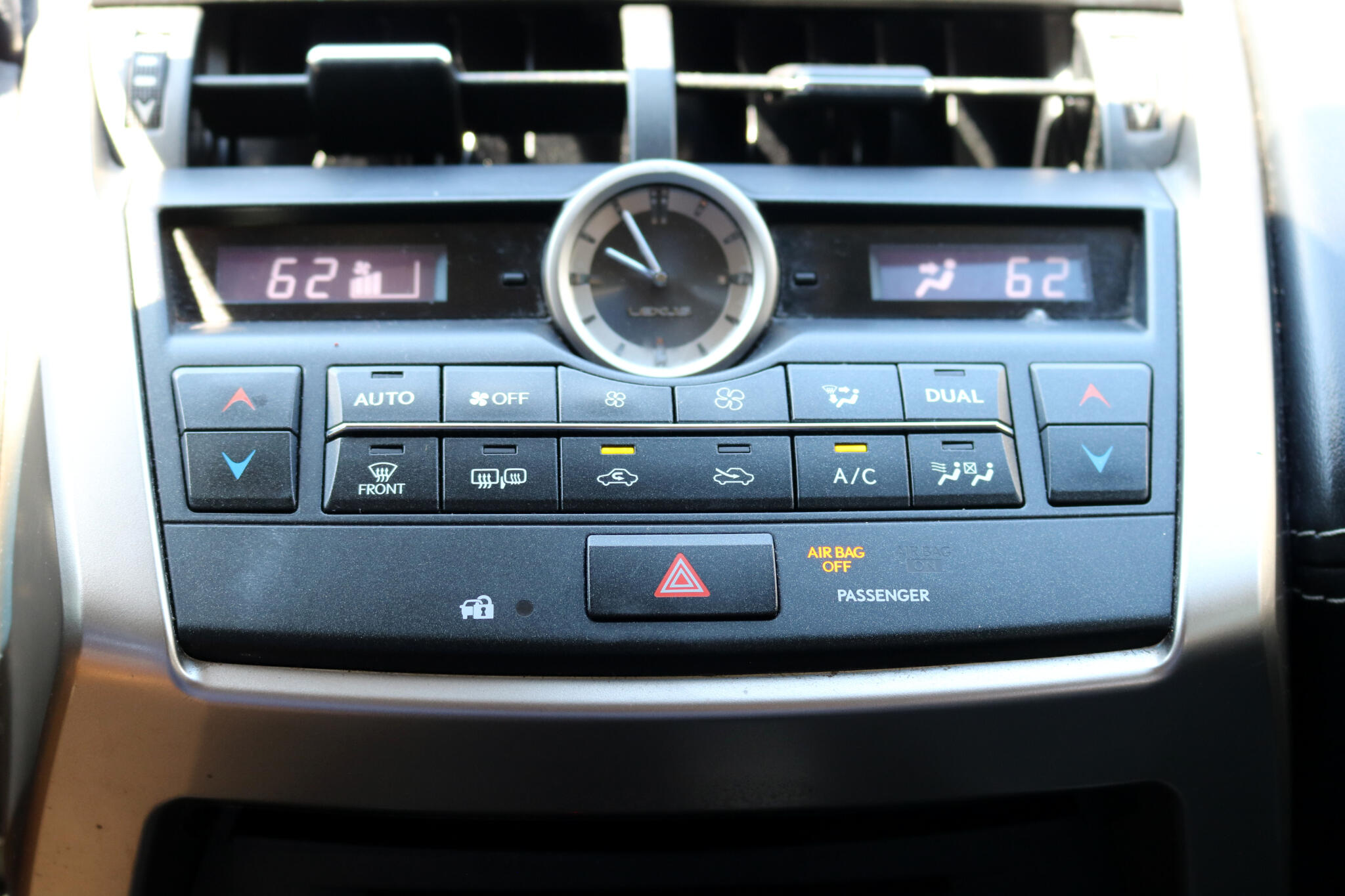 2017 Lexus NX 200t Luxury photo 23
