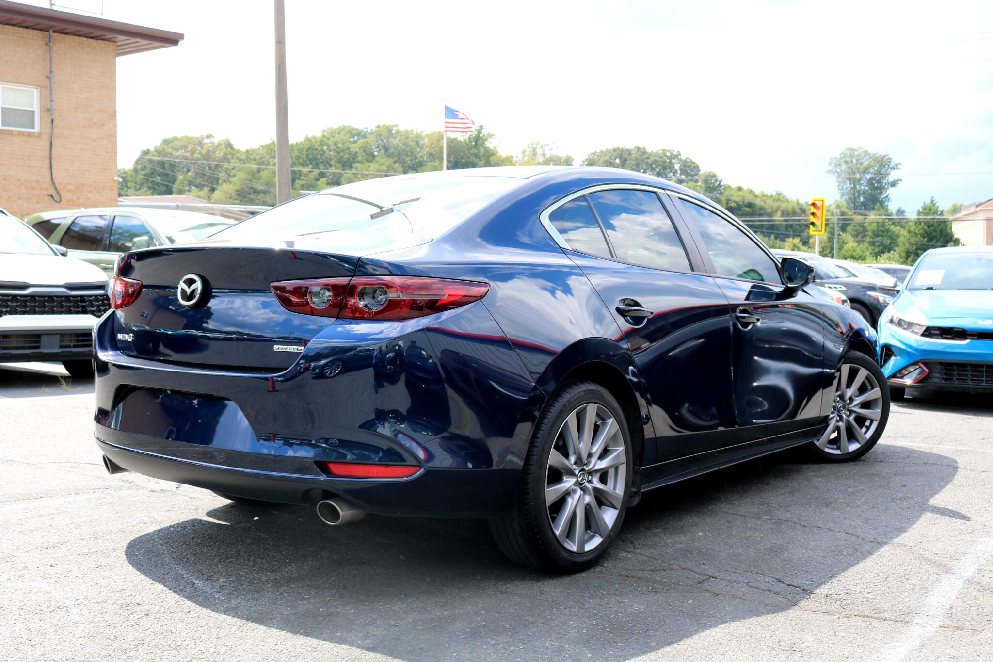 2021 Mazda Mazda3 Sedan Select photo 2