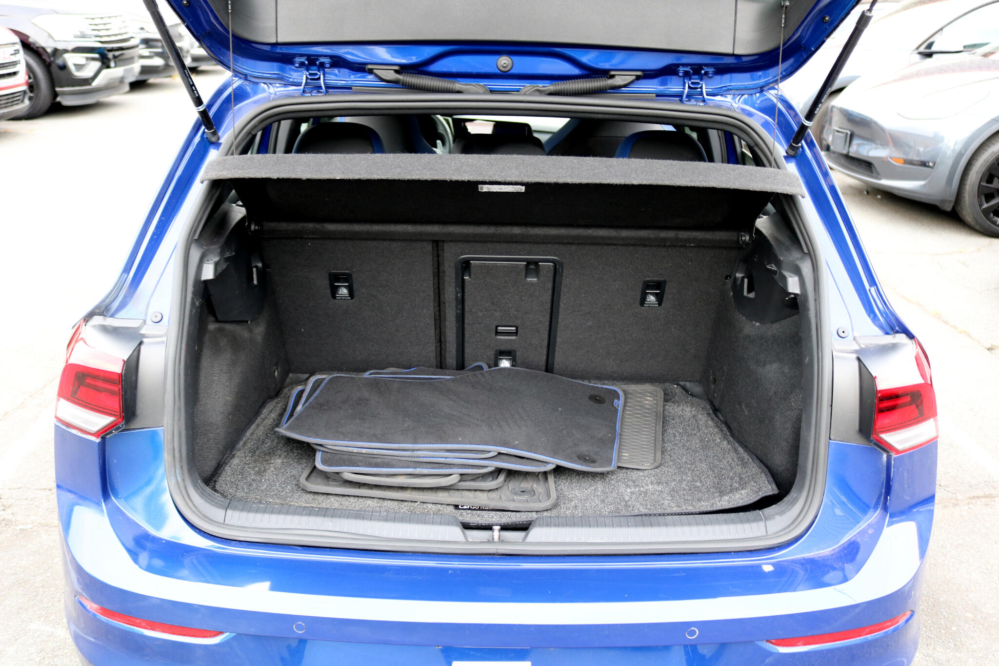 2024 Volkswagen Golf R photo 30