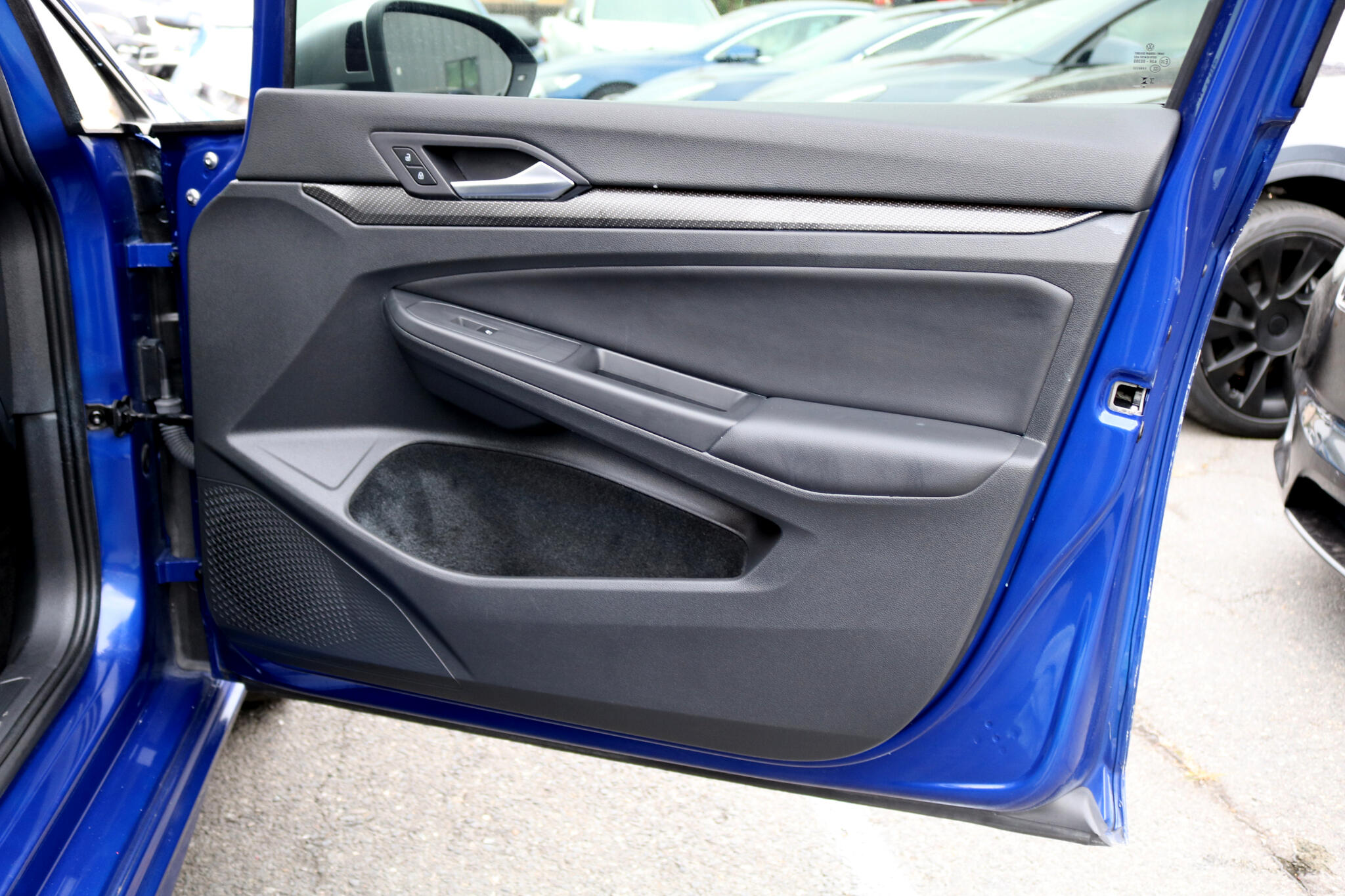 2024 Volkswagen Golf R photo 33