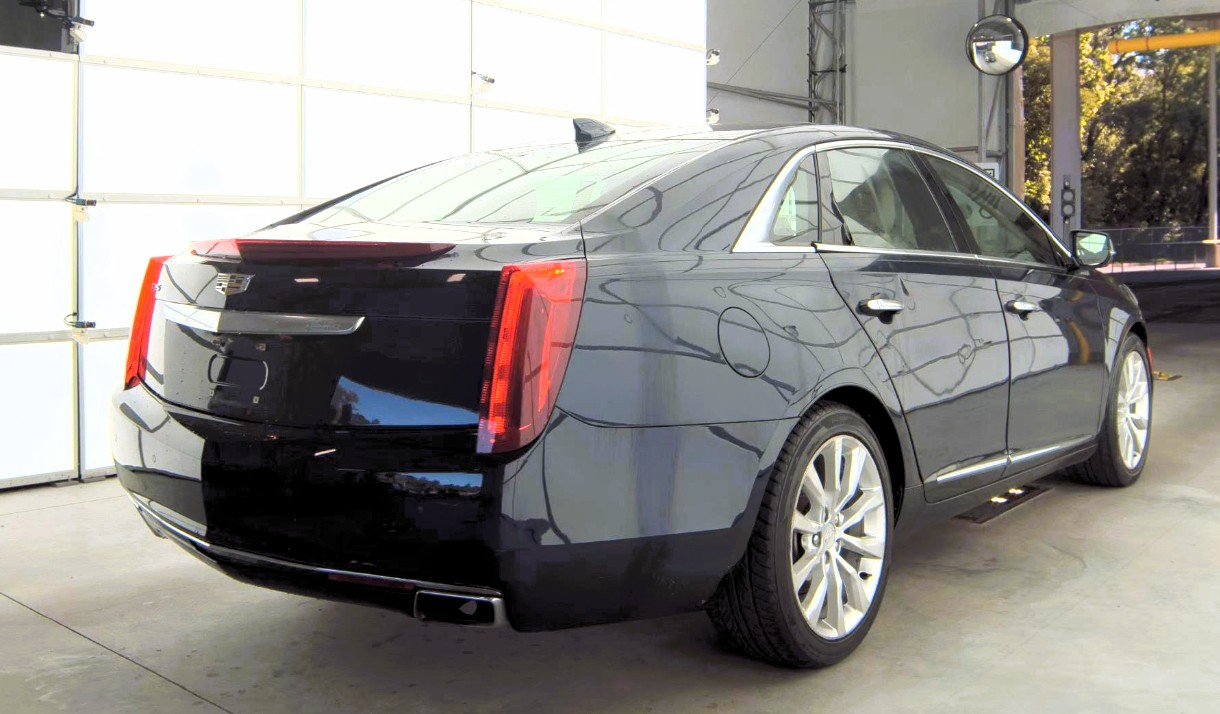 2016 Cadillac XTS Luxury photo 4