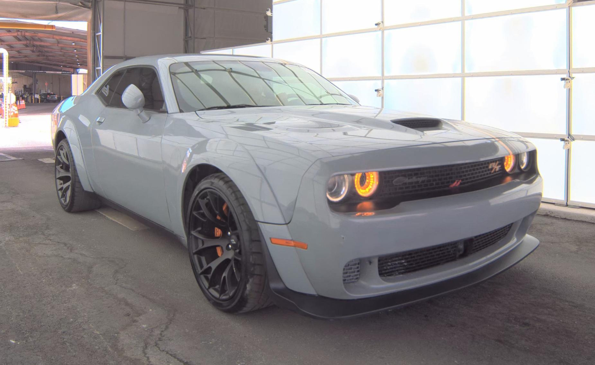 2022 Dodge Challenger R/T Scat Pack Widebody photo 3