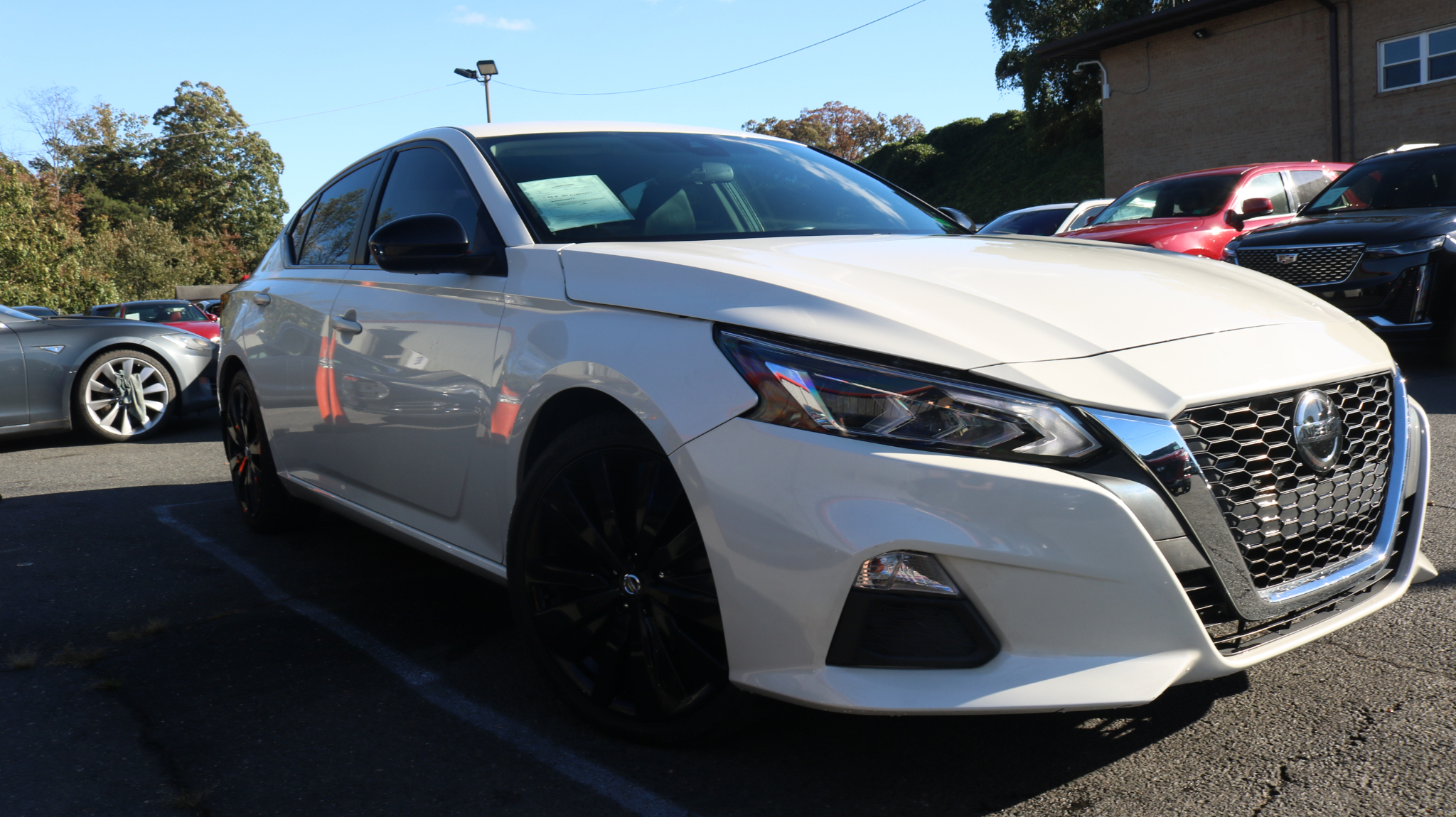 Nissan Altima 2.5 SR Sedan 2020 Nissan Altima 2.5 SR Sedan 2020