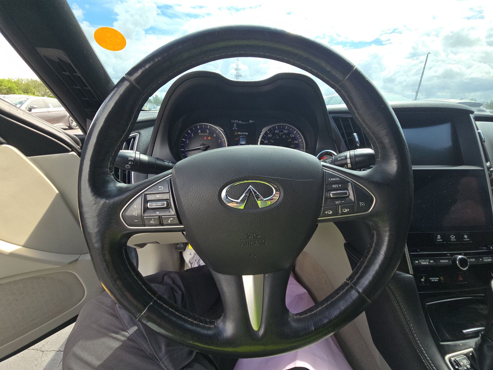 2017 Infiniti Q50 photo 8