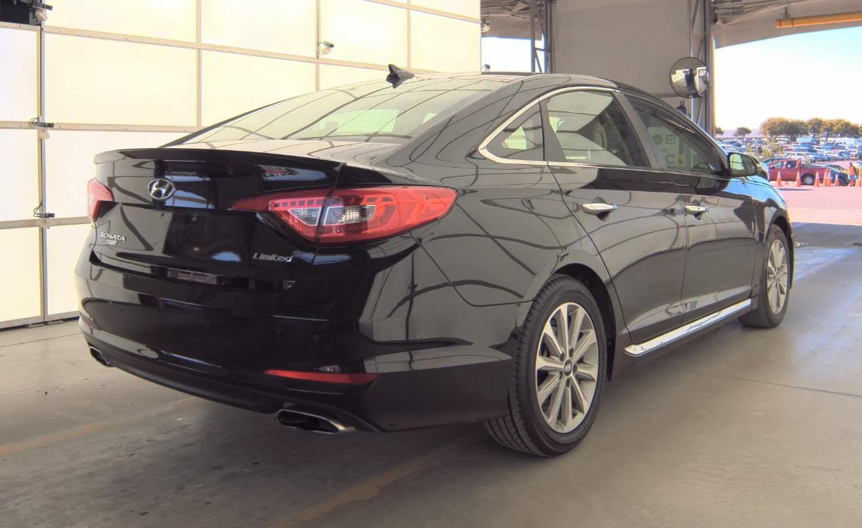 2017 Hyundai Sonata Sport Limited 2.0T photo 3