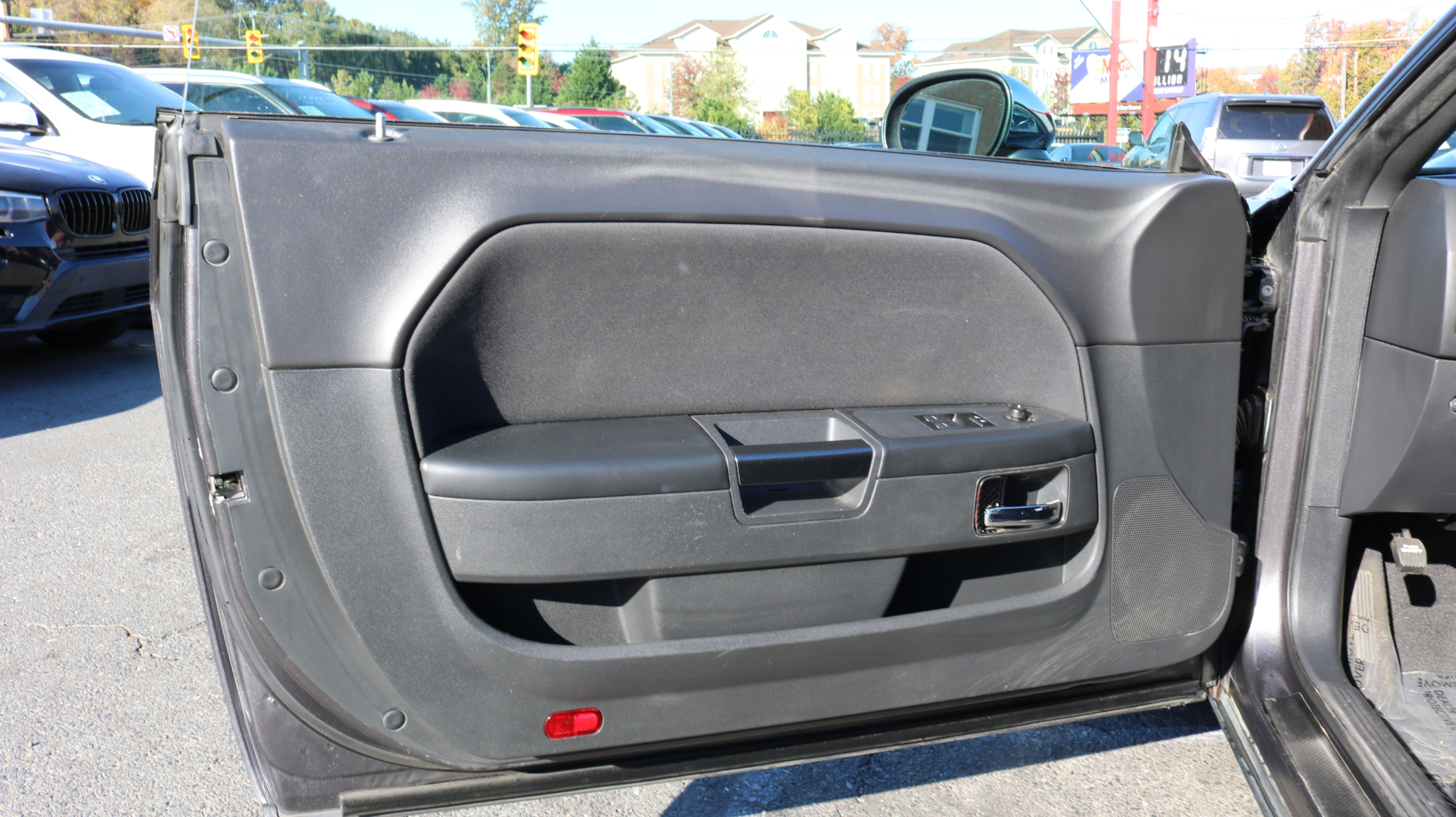 Dodge Challenger 2dr Cpe SXT 2014 Dodge Challenger 2dr Cpe SXT 2014