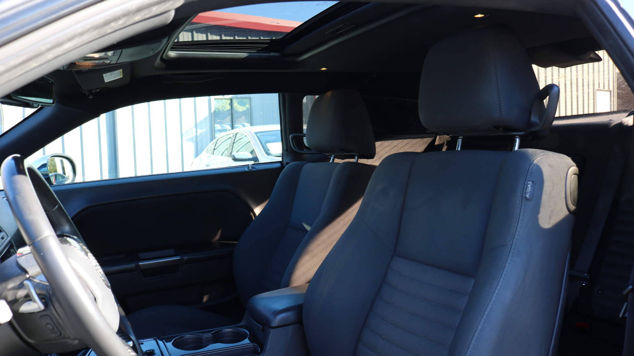 Dodge Challenger 2dr Cpe SXT 2014 Dodge Challenger 2dr Cpe SXT 2014