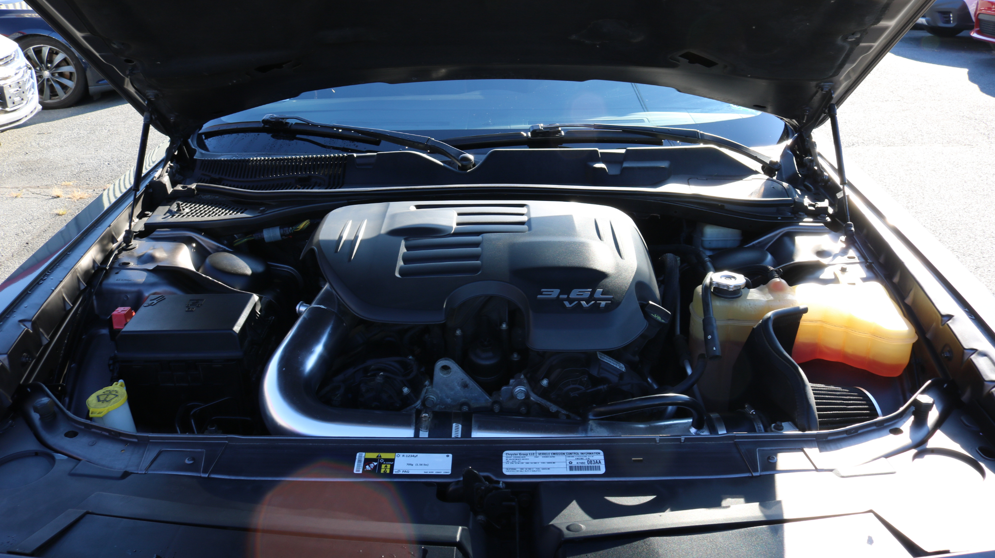 Dodge Challenger 2dr Cpe SXT 2014 Dodge Challenger 2dr Cpe SXT 2014