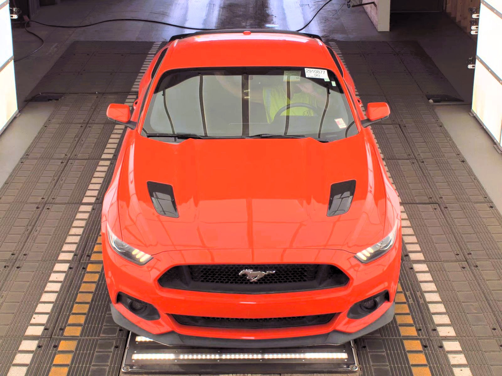 2016 Ford Mustang GT Premium photo 2