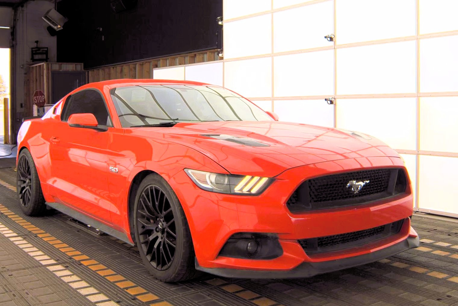 2016 Ford Mustang GT Premium photo 3