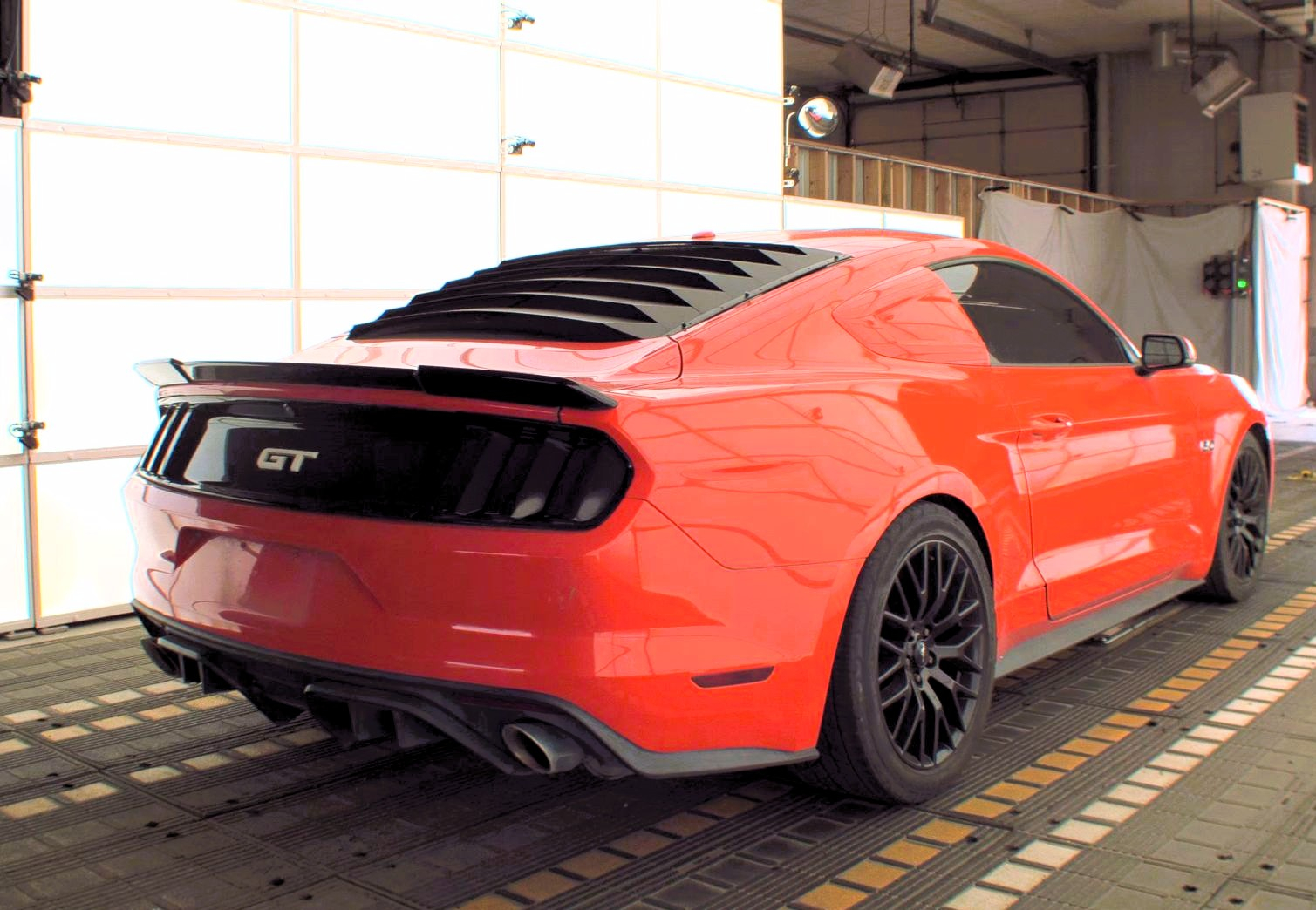 2016 Ford Mustang GT Premium photo 4