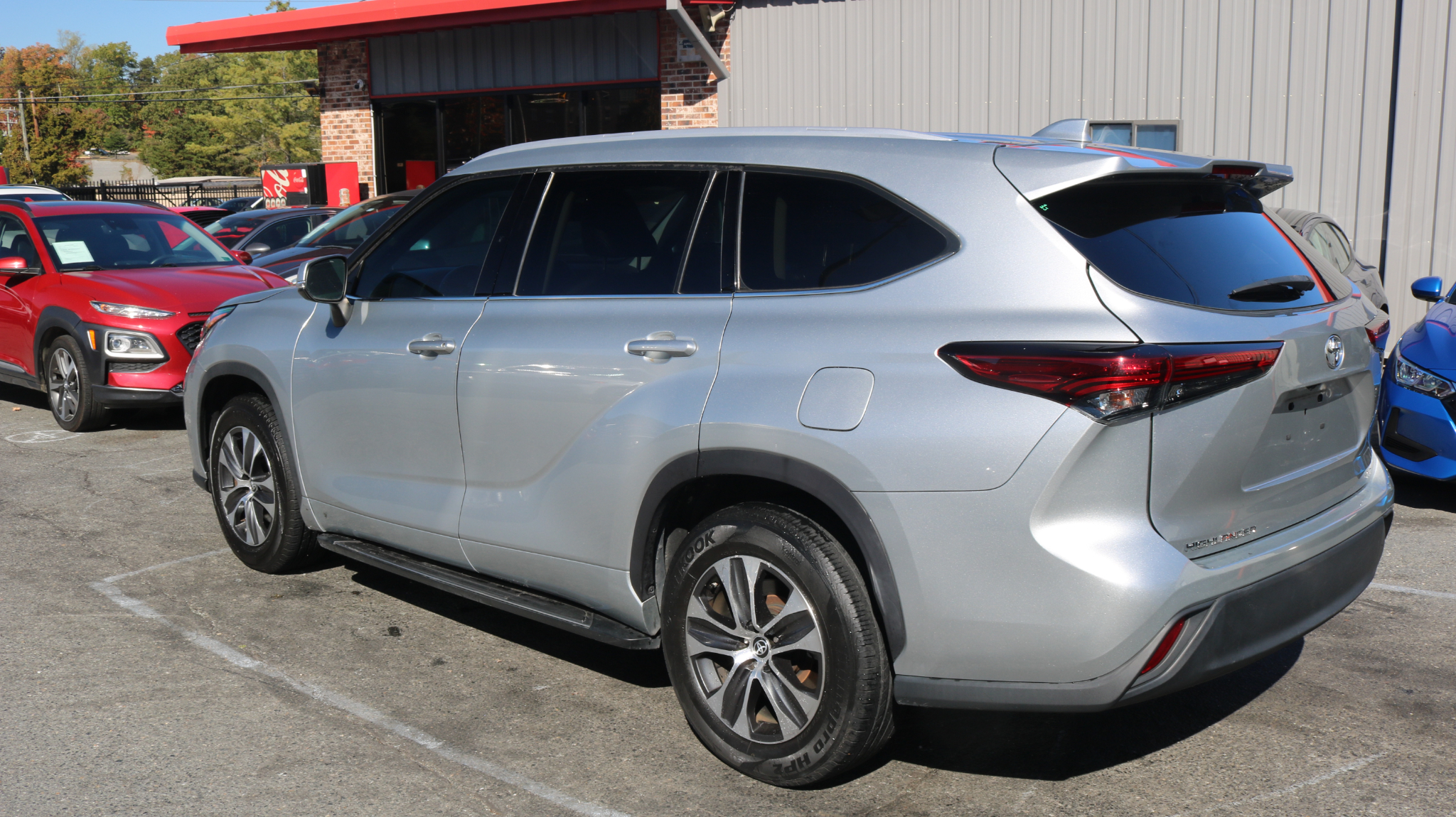 Toyota Highlander XLE FWD (Natl) 2022 Toyota Highlander XLE FWD (Natl) 2022
