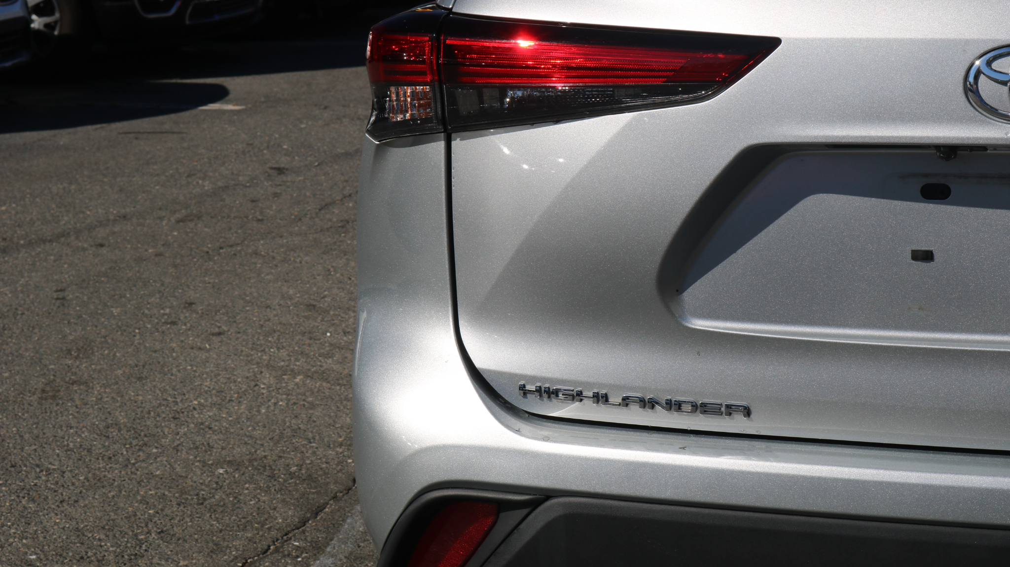 Toyota Highlander XLE FWD (Natl) 2022 Toyota Highlander XLE FWD (Natl) 2022