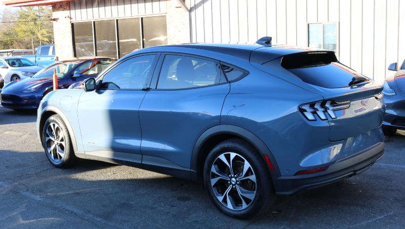 Ford Mustang Mach-E Select RWD 2024