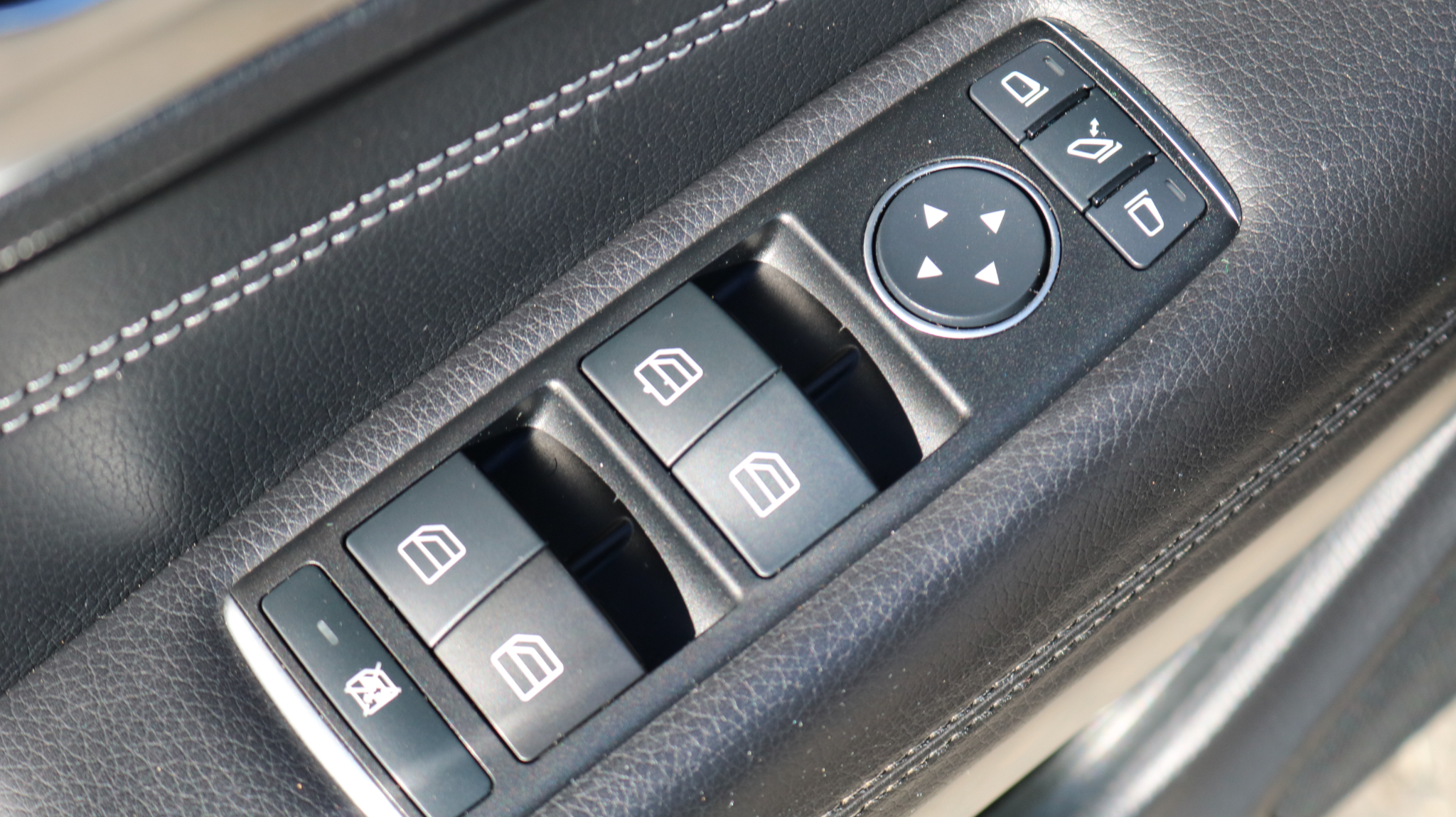 Mercedes-Benz E-Class E 400 4MATIC Coupe 2017 Mercedes-Benz E-Class E 400 4MATIC Coupe 2017