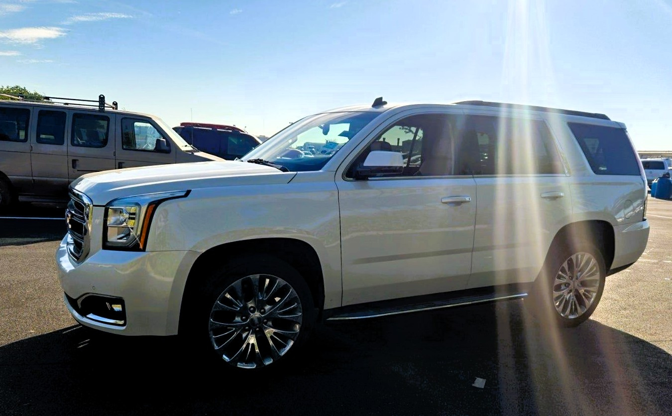 GMC Yukon 4WD 4dr SLT 2015 GMC Yukon 4WD 4dr SLT 2015