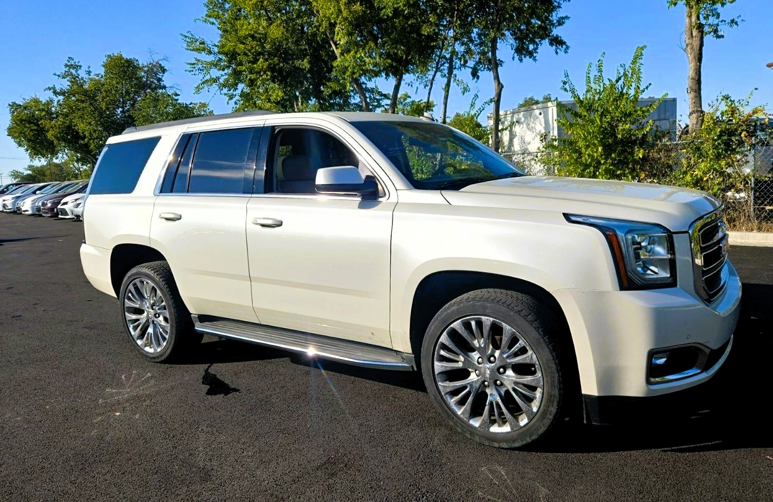GMC Yukon 4WD 4dr SLT 2015 GMC Yukon 4WD 4dr SLT 2015