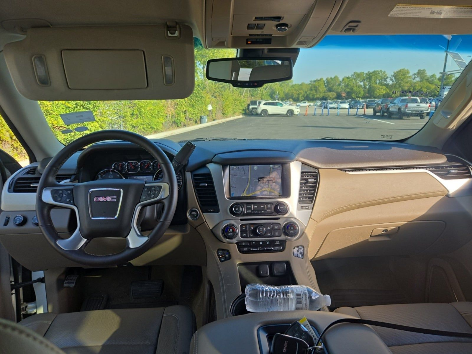 GMC Yukon 4WD 4dr SLT 2015 GMC Yukon 4WD 4dr SLT 2015