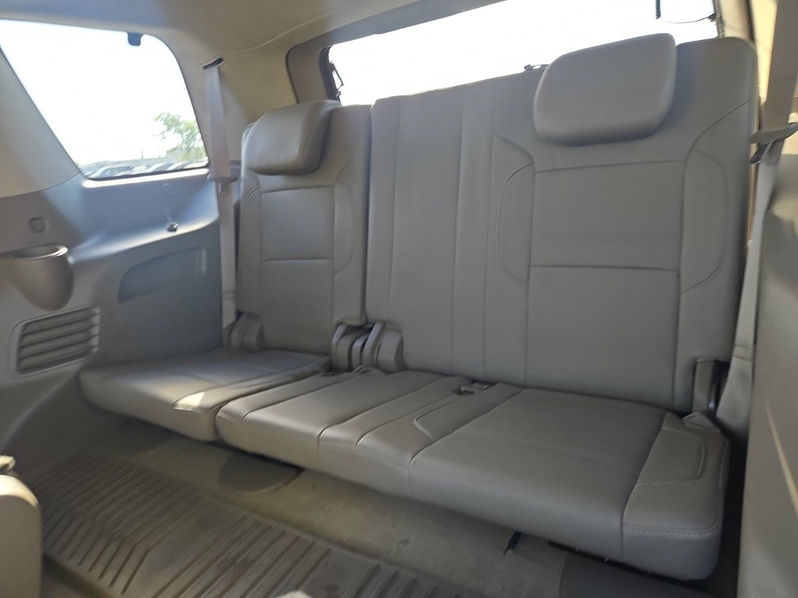 GMC Yukon 4WD 4dr SLT 2015 GMC Yukon 4WD 4dr SLT 2015