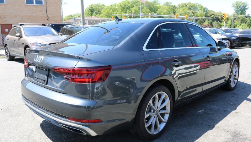 Audi A4 Titanium Premium 40 TFSI 2019