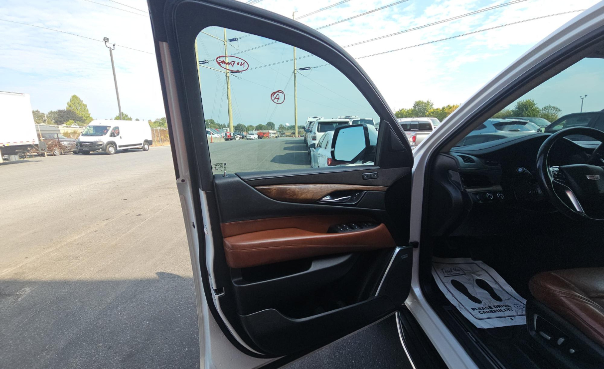 Cadillac Escalade 4WD 4dr Luxury 2020 Cadillac Escalade 4WD 4dr Luxury 2020