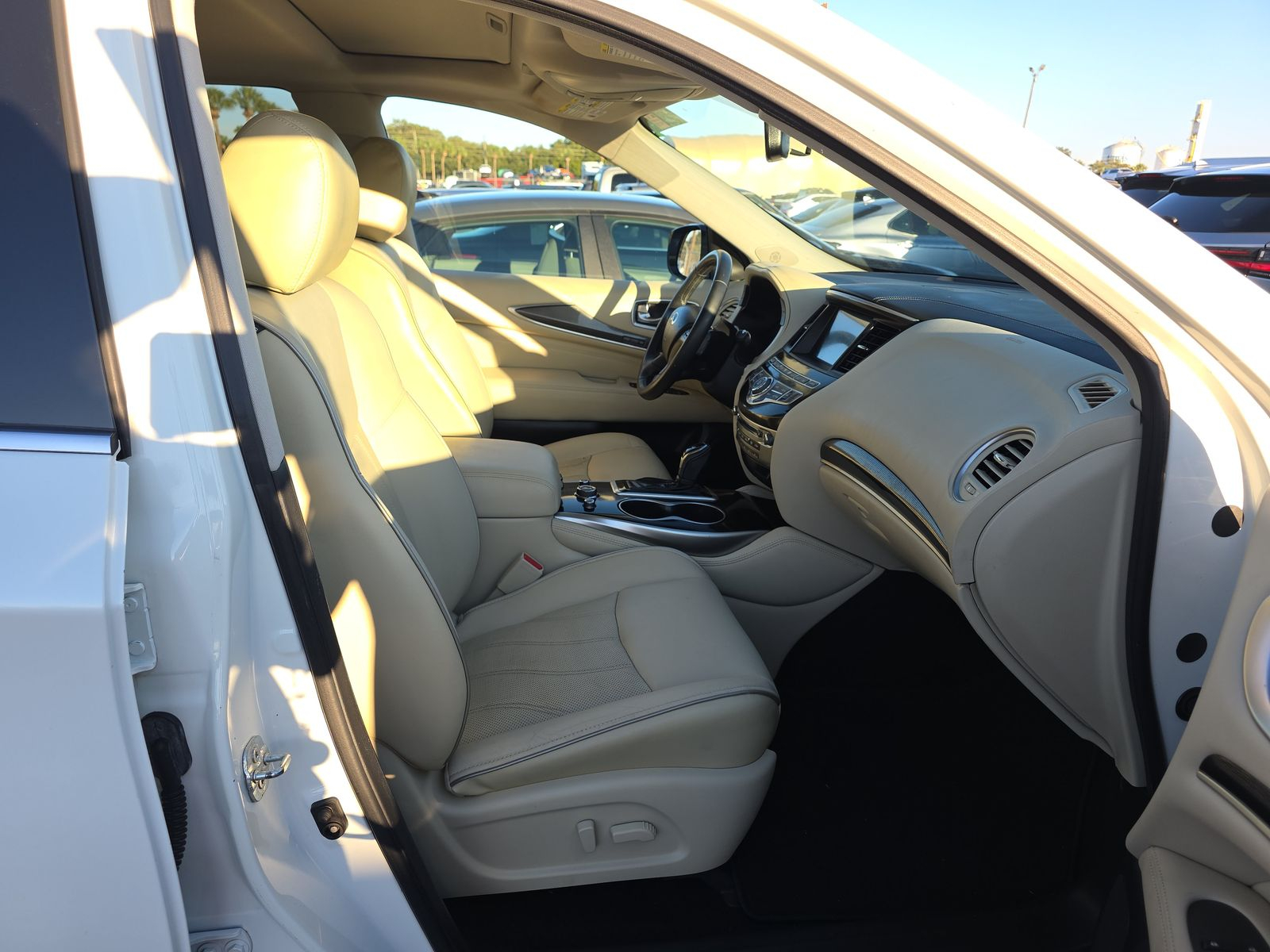 Infiniti QX60 LUXE AWD 2018 Infiniti QX60 LUXE AWD 2018