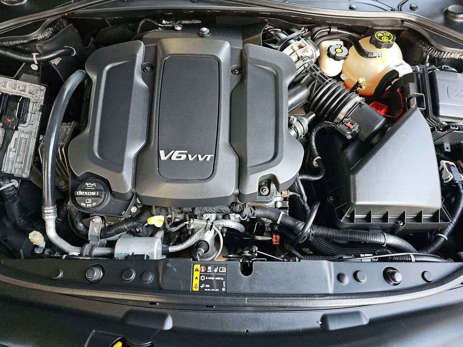 Buick LaCrosse 4dr Sdn Essence FWD 2017 Buick LaCrosse 4dr Sdn Essence FWD 2017