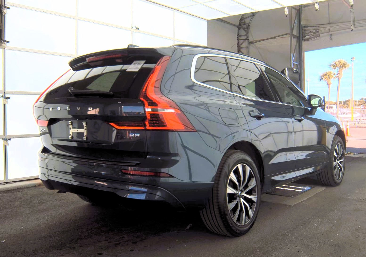 Volvo XC60 B5 FWD Core 2023 Volvo XC60 B5 FWD Core 2023