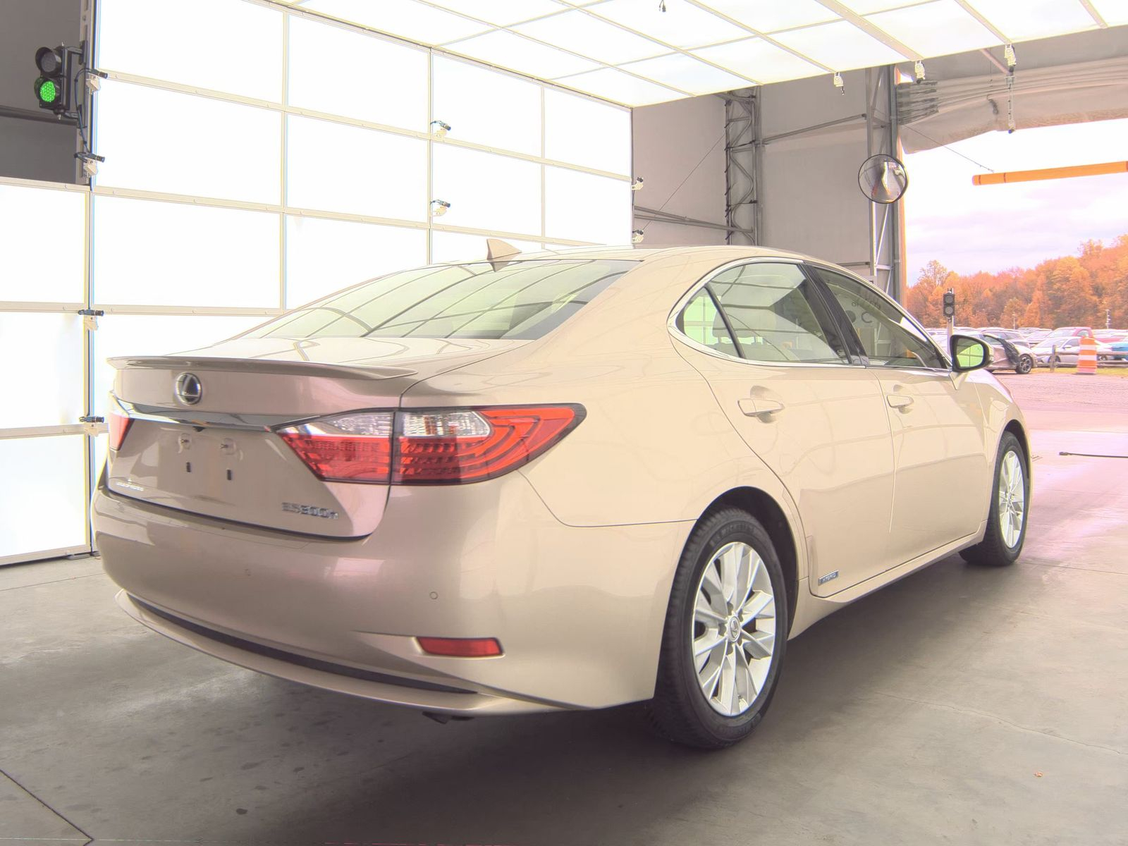 Lexus ES 300h 4dr Sdn Hybrid 2015 Lexus ES 300h 4dr Sdn Hybrid 2015
