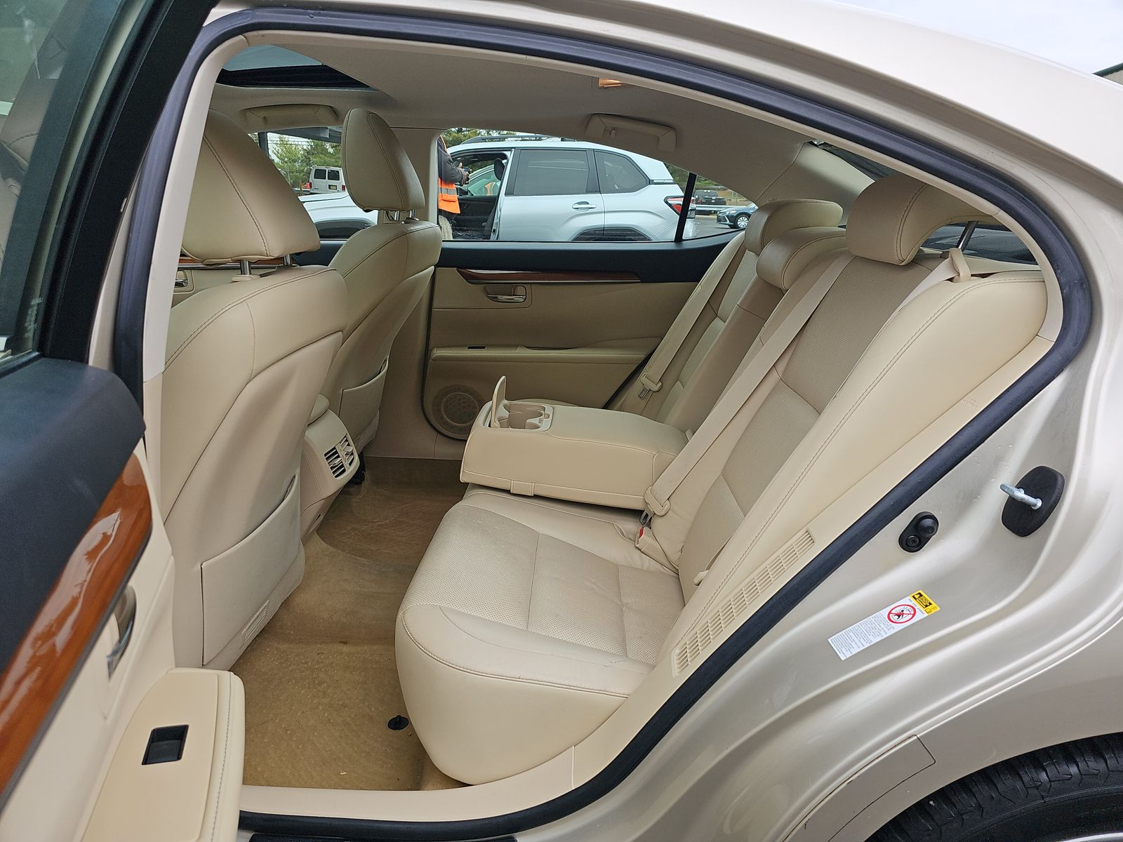 Lexus ES 300h 4dr Sdn Hybrid 2015 Lexus ES 300h 4dr Sdn Hybrid 2015