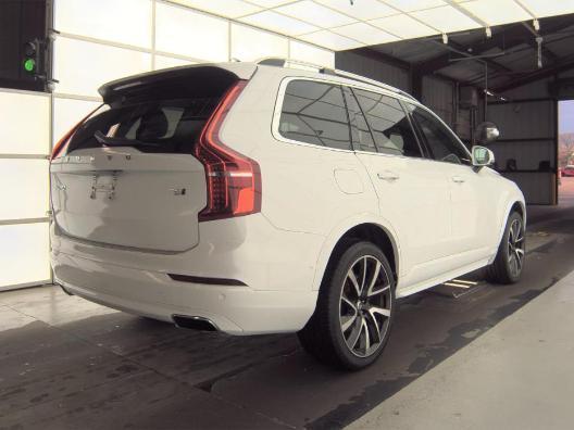Volvo XC90 T6 AWD 7-Passenger Momentum 2018