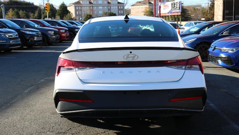 Hyundai Elantra SEL Sport IVT 2025