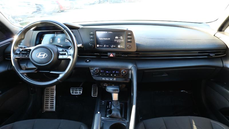 Hyundai Elantra SEL Sport IVT 2025