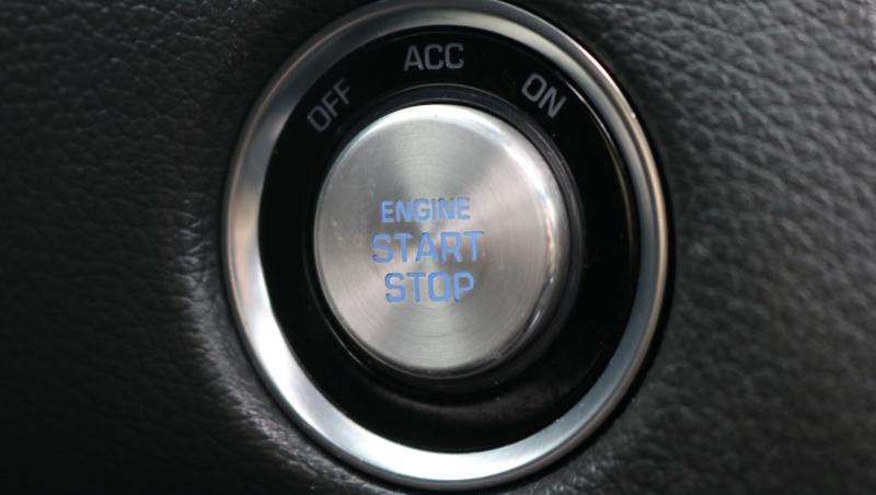 Hyundai Genesis 4dr Sdn V6 3.8L AWD 2016