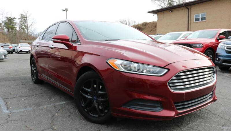 Ford Fusion 4dr Sdn SE FWD 2015