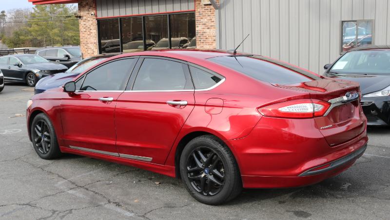 Ford Fusion 4dr Sdn SE FWD 2015