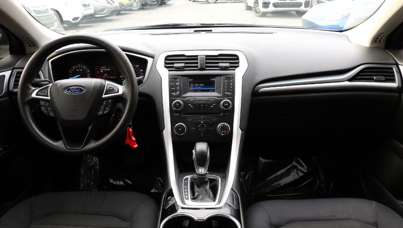 Ford Fusion 4dr Sdn SE FWD 2015