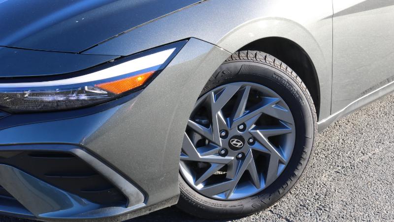 Hyundai Elantra SEL IVT 2024