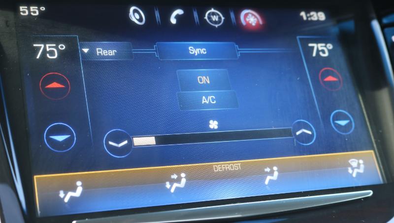 Cadillac Escalade ESV 4WD 4dr Premium 2015