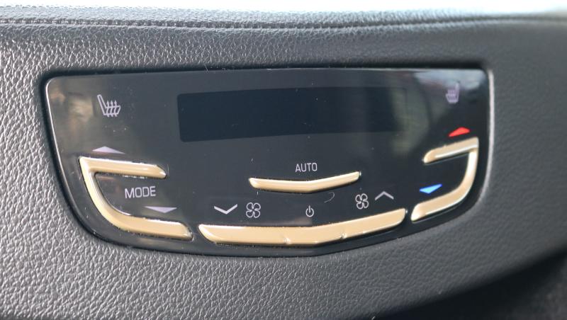 Cadillac Escalade ESV 4WD 4dr Premium 2015