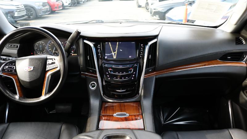 Cadillac Escalade ESV 4WD 4dr Premium 2015