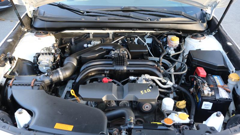 Subaru Outback 4dr Wgn 2.5i Limited PZEV 2015