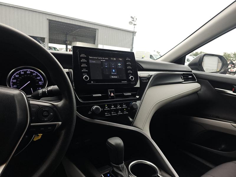 Toyota Camry LE Auto (Natl) 2021