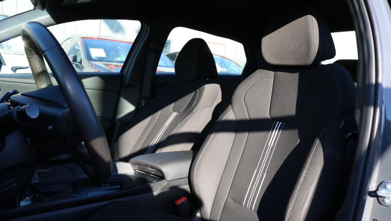 Hyundai Elantra SEL Sport IVT 2025