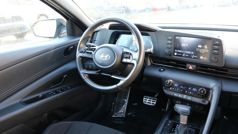 Hyundai Elantra SEL Sport IVT 2025