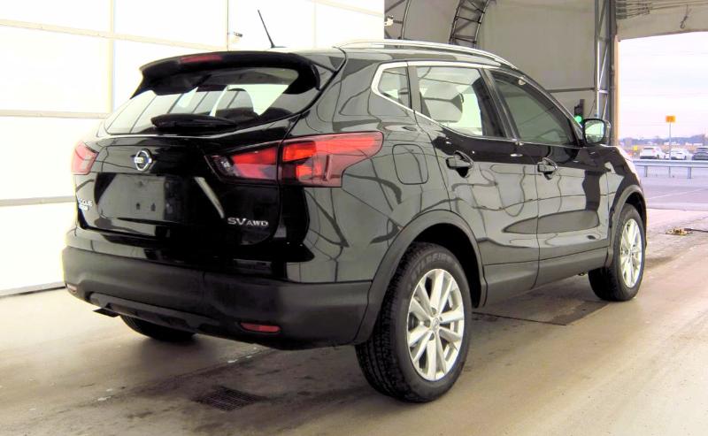 Nissan Rogue Sport AWD SV 2017