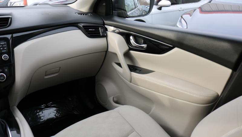 Nissan Rogue Sport AWD SV 2017