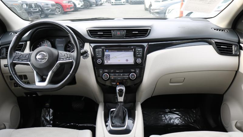 Nissan Rogue Sport AWD SV 2017